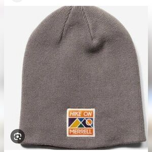 NWT Merrell Hike On Gray Beanie UNISEX